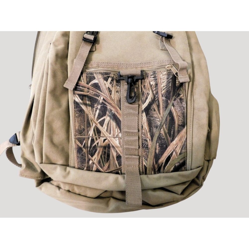 MOJO Outdoors Camo Hunting Decoy Backpack Multiple Pockets Gear Accessories - Picture 3 of 16